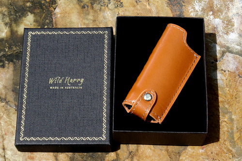 Lighter cover Plain leather shown in gift box