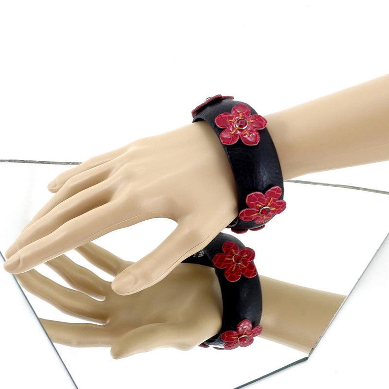 Bangle large (Kim) moulded round decorated leather jewellery - black leather with red crocodile flowers & cyrstal studs